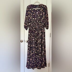 City Chic Plus-Size Dress - V-Neck Full Length Floral Long Sleeve - Plus M - EUC